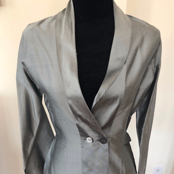 Silk Top Callaghan - Picture 2 of 5